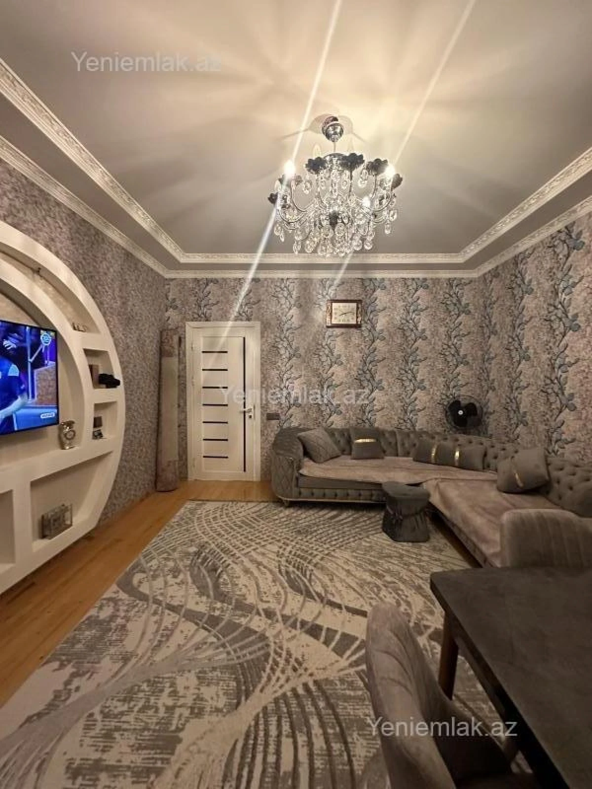 Satılır 3 otaqlı yeni tikili 93 m²