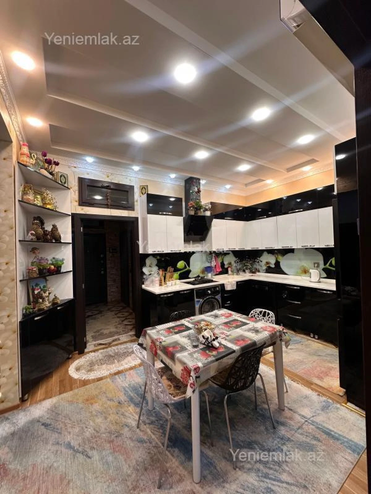 Satılır 2 otaqlı yeni tikili 100 m²