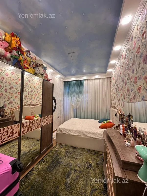 Satılır 2 otaqlı yeni tikili 100 m²