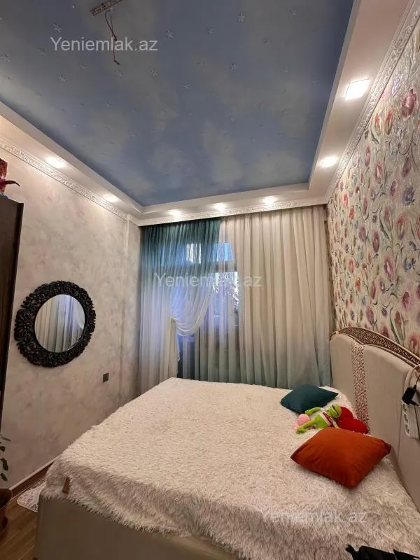 Satılır 2 otaqlı yeni tikili 100 m²