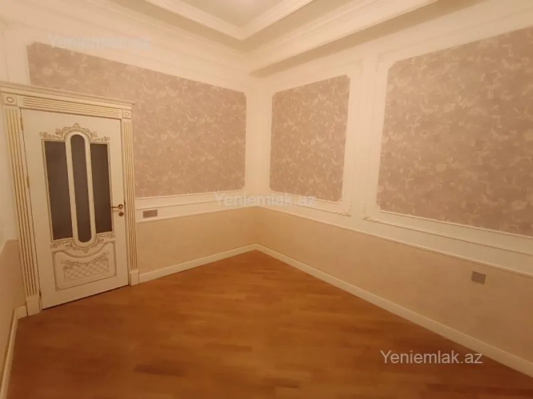 Satılır 4 otaqlı yeni tikili 160 m²