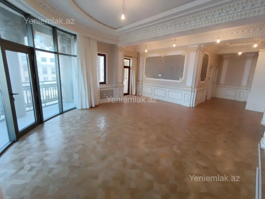 Satılır 4 otaqlı yeni tikili 160 m²