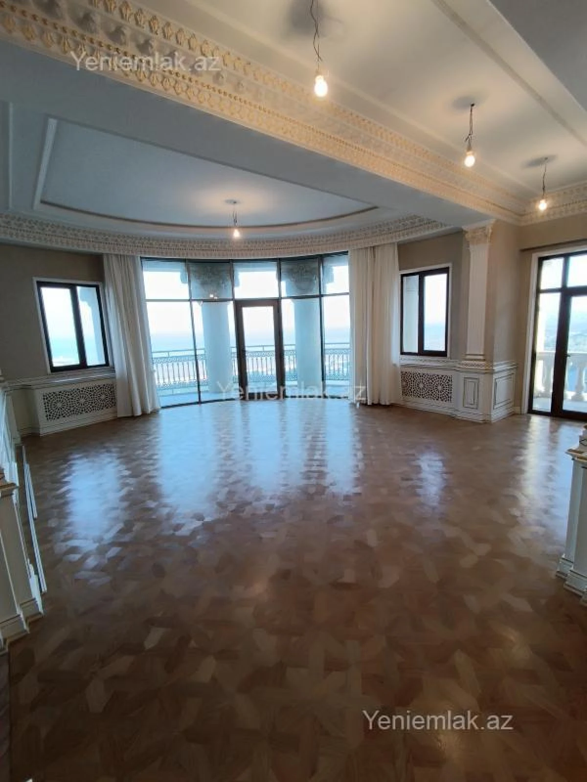 Satılır 4 otaqlı yeni tikili 160 m²