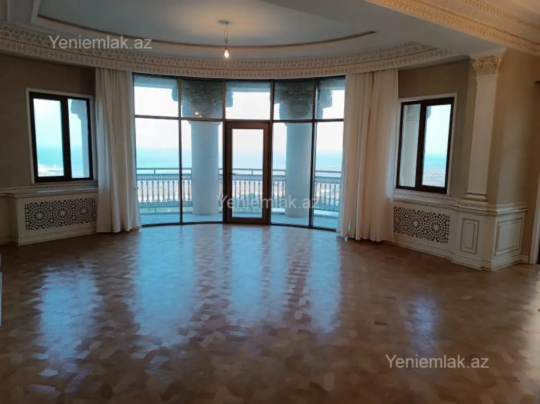 Satılır 4 otaqlı yeni tikili 160 m²