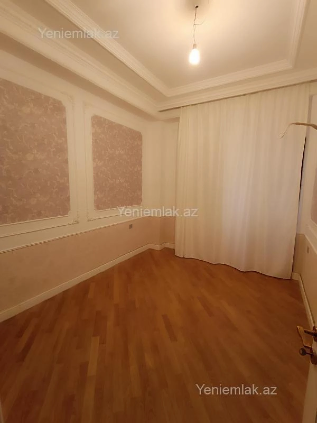 Satılır 4 otaqlı yeni tikili 160 m²
