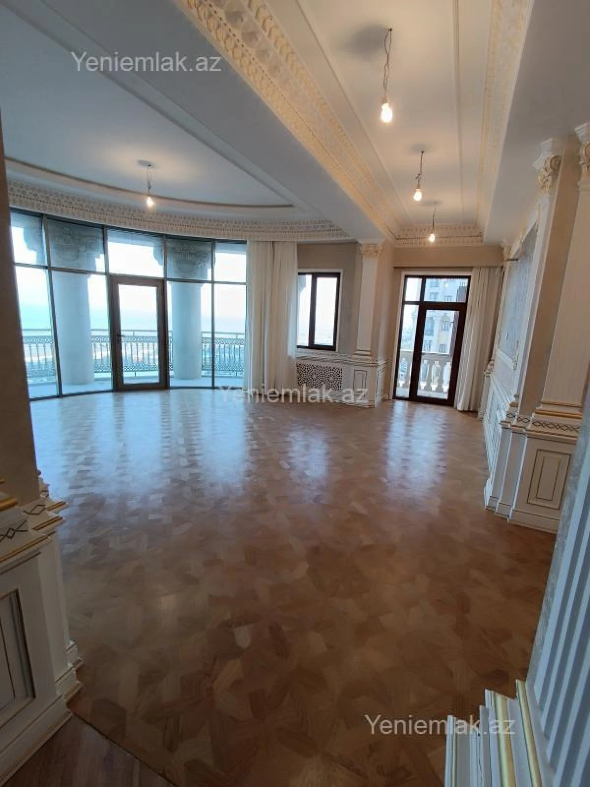 Satılır 4 otaqlı yeni tikili 160 m²
