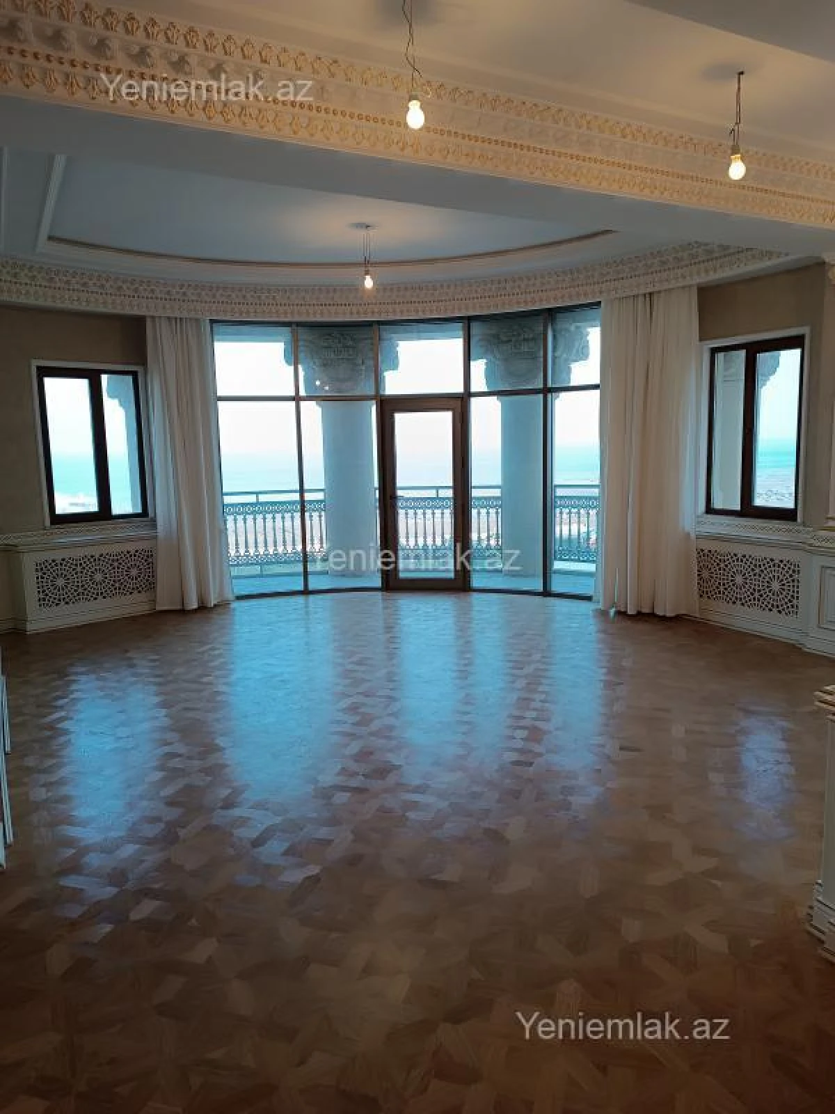 Satılır 4 otaqlı yeni tikili 160 m²