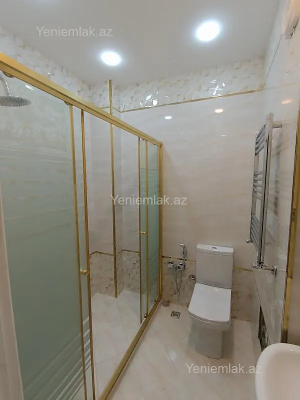 Satılır 4 otaqlı yeni tikili 160 m²
