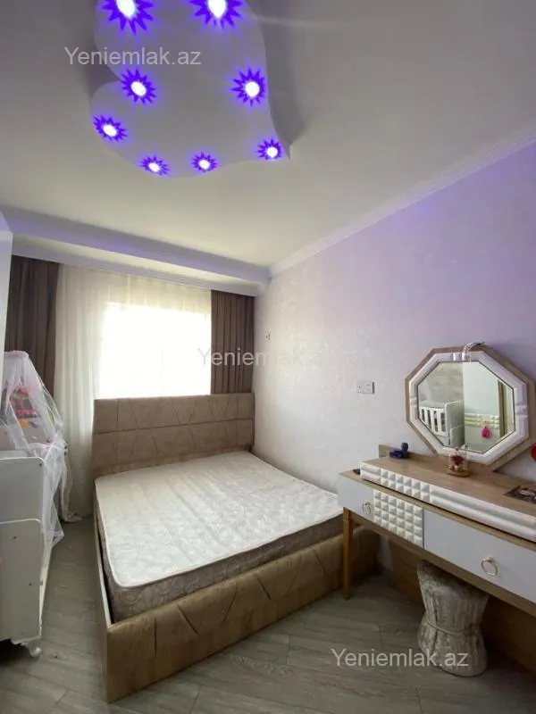 Satılır 3 otaqlı yeni tikili 83 m²
