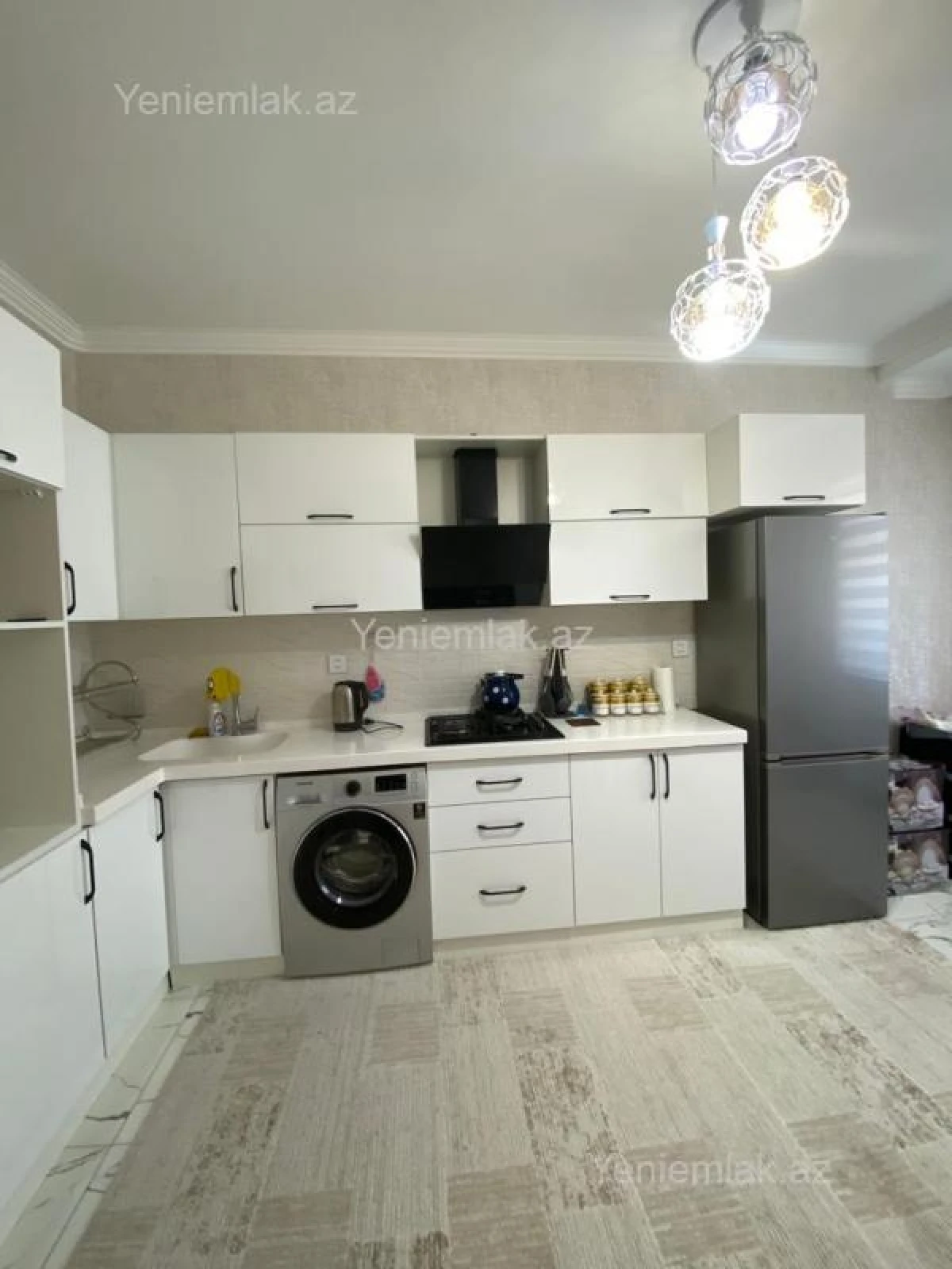 Satılır 3 otaqlı yeni tikili 83 m²