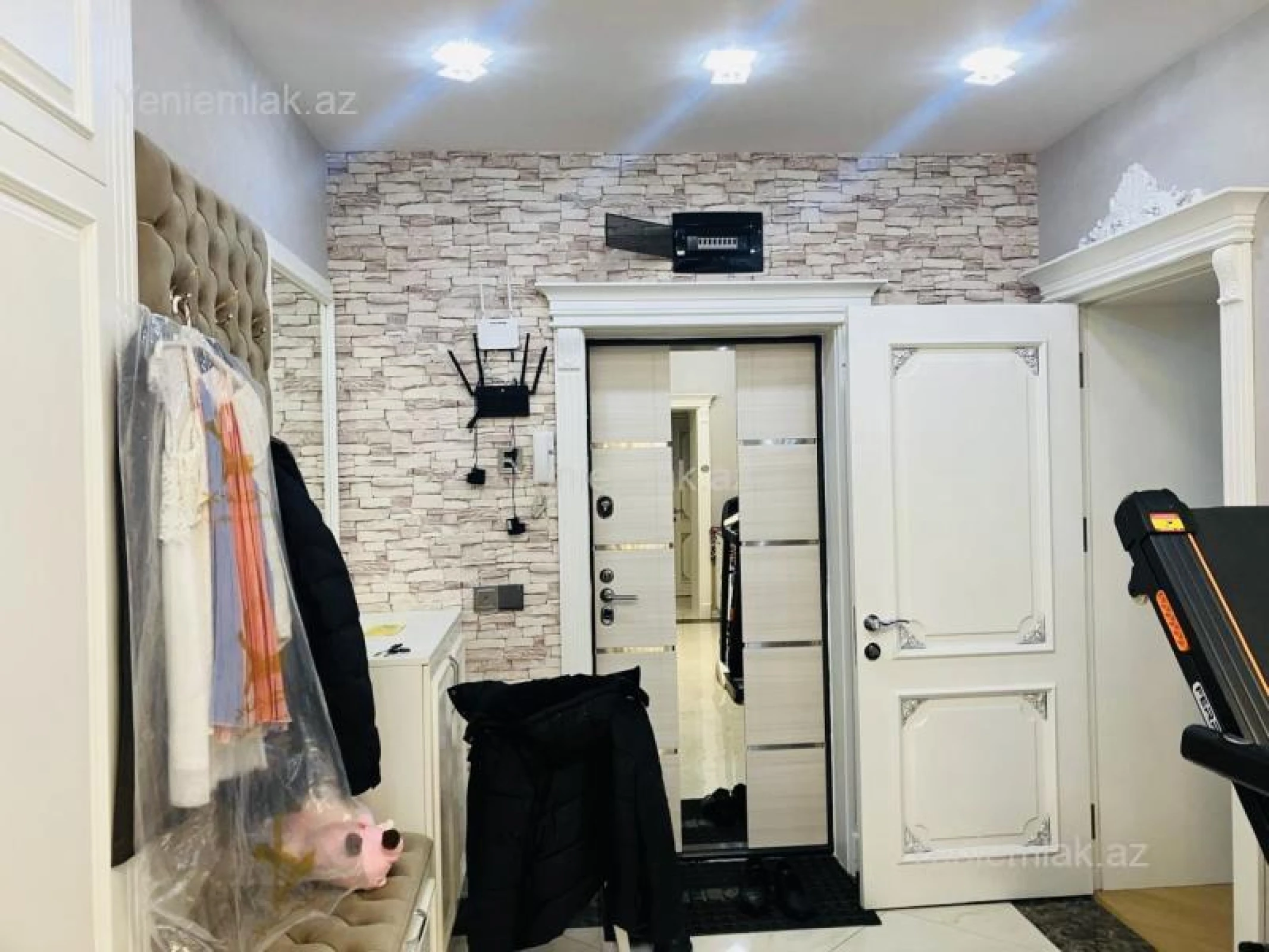 Satılır 3 otaqlı yeni tikili 137.5 m²
