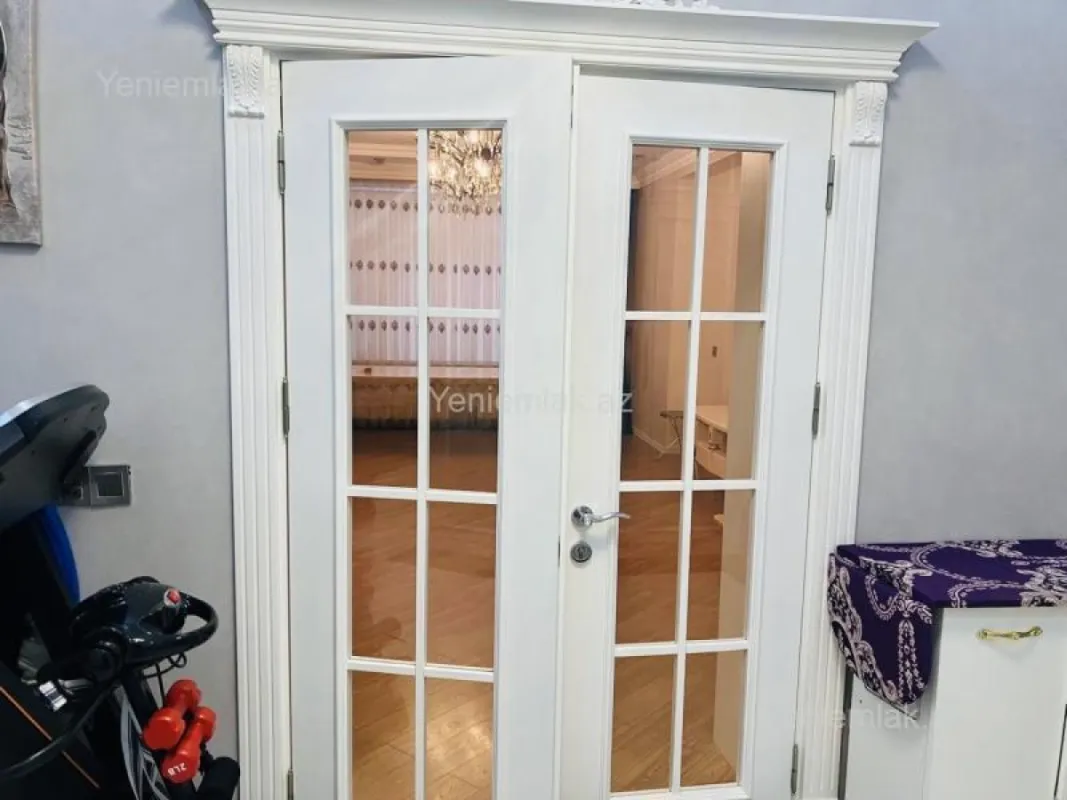 Satılır 3 otaqlı yeni tikili 137.5 m²