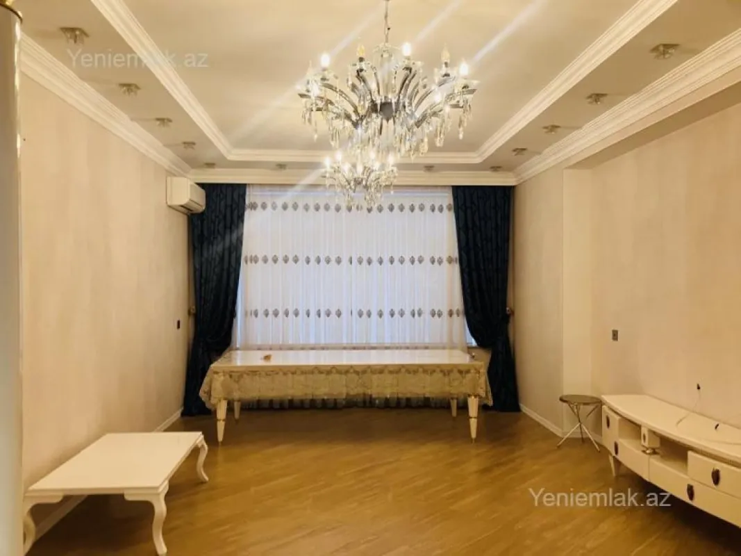 Satılır 3 otaqlı yeni tikili 137.5 m²