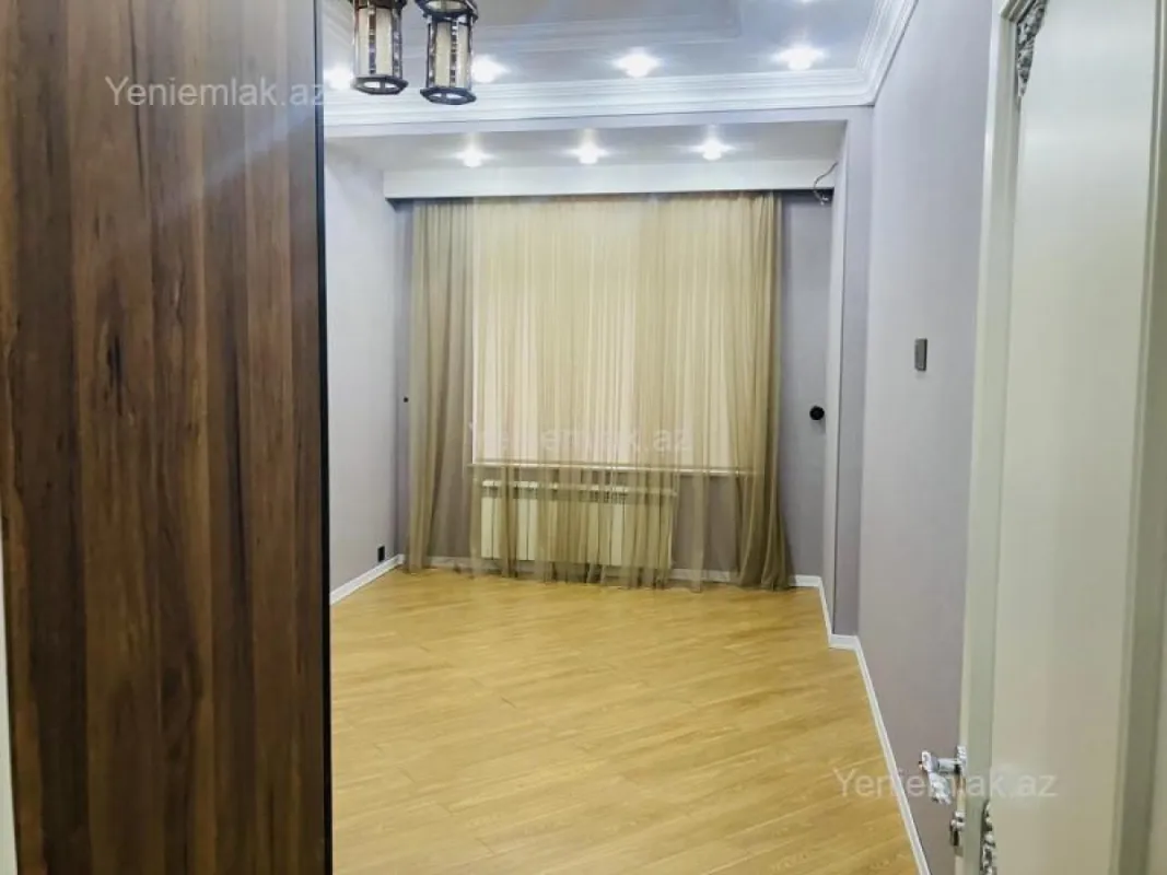 Satılır 3 otaqlı yeni tikili 137.5 m²
