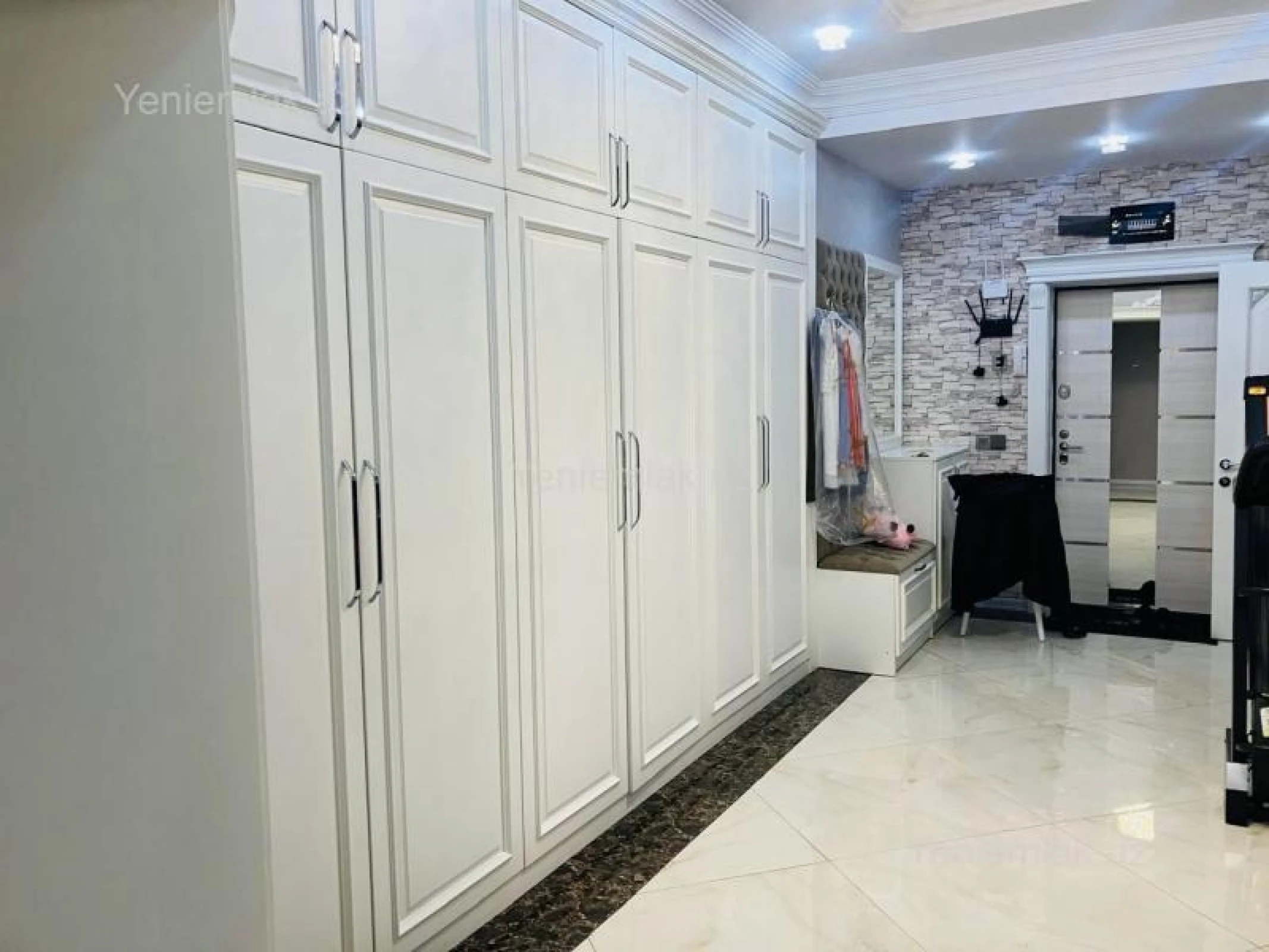 Satılır 3 otaqlı yeni tikili 137.5 m²
