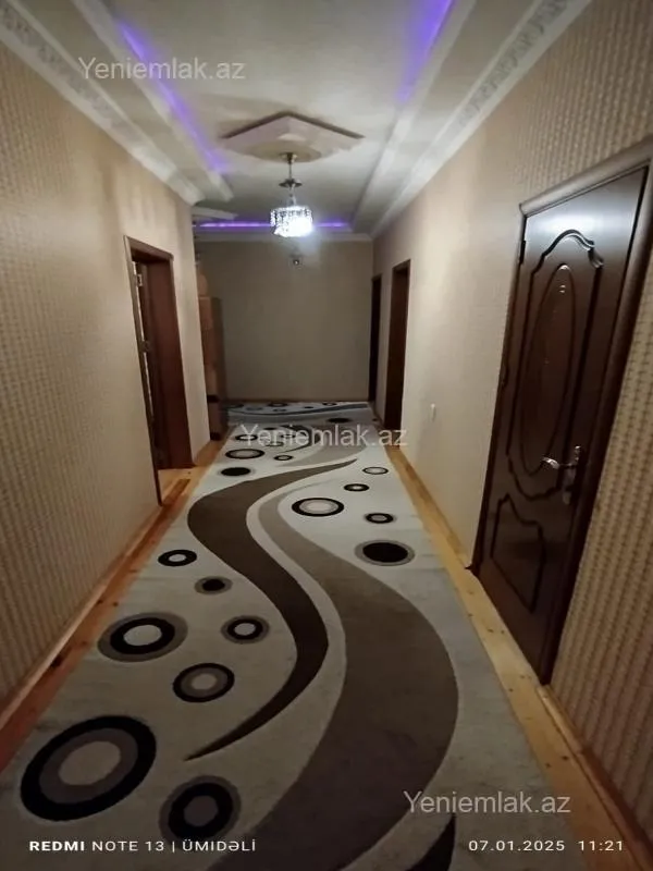 Satılır 8 otaqlı həyət evi 220 m²