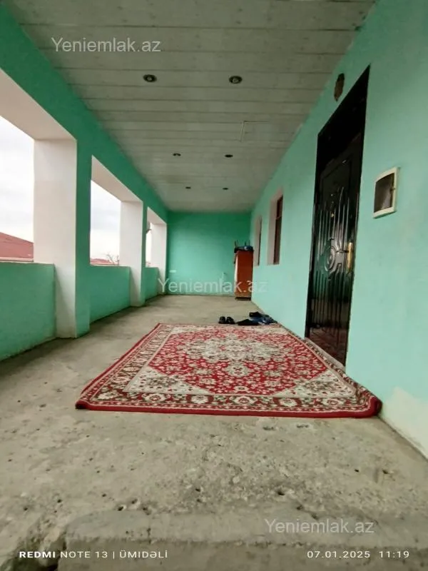 Satılır 8 otaqlı həyət evi 220 m²