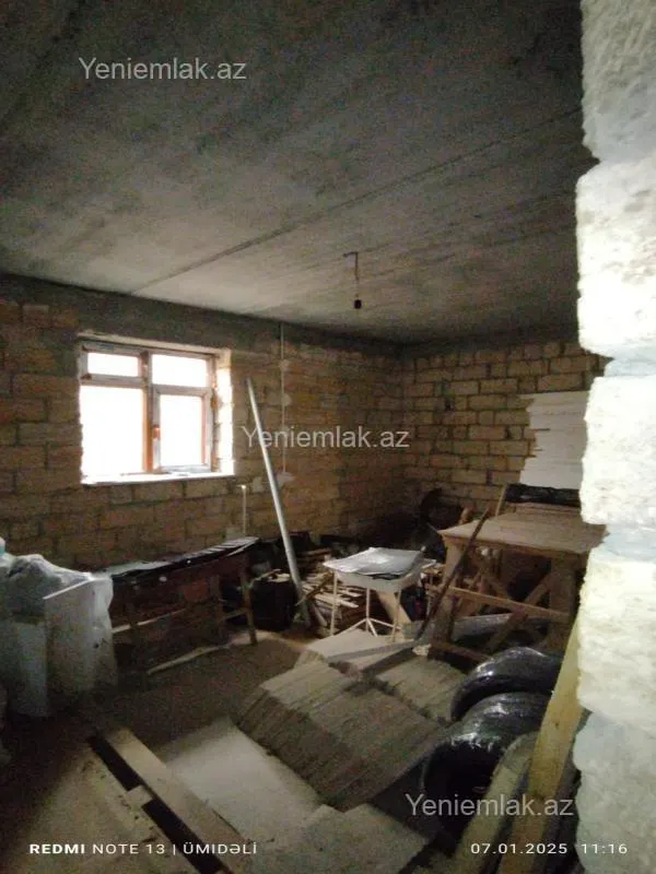 Satılır 8 otaqlı həyət evi 220 m²