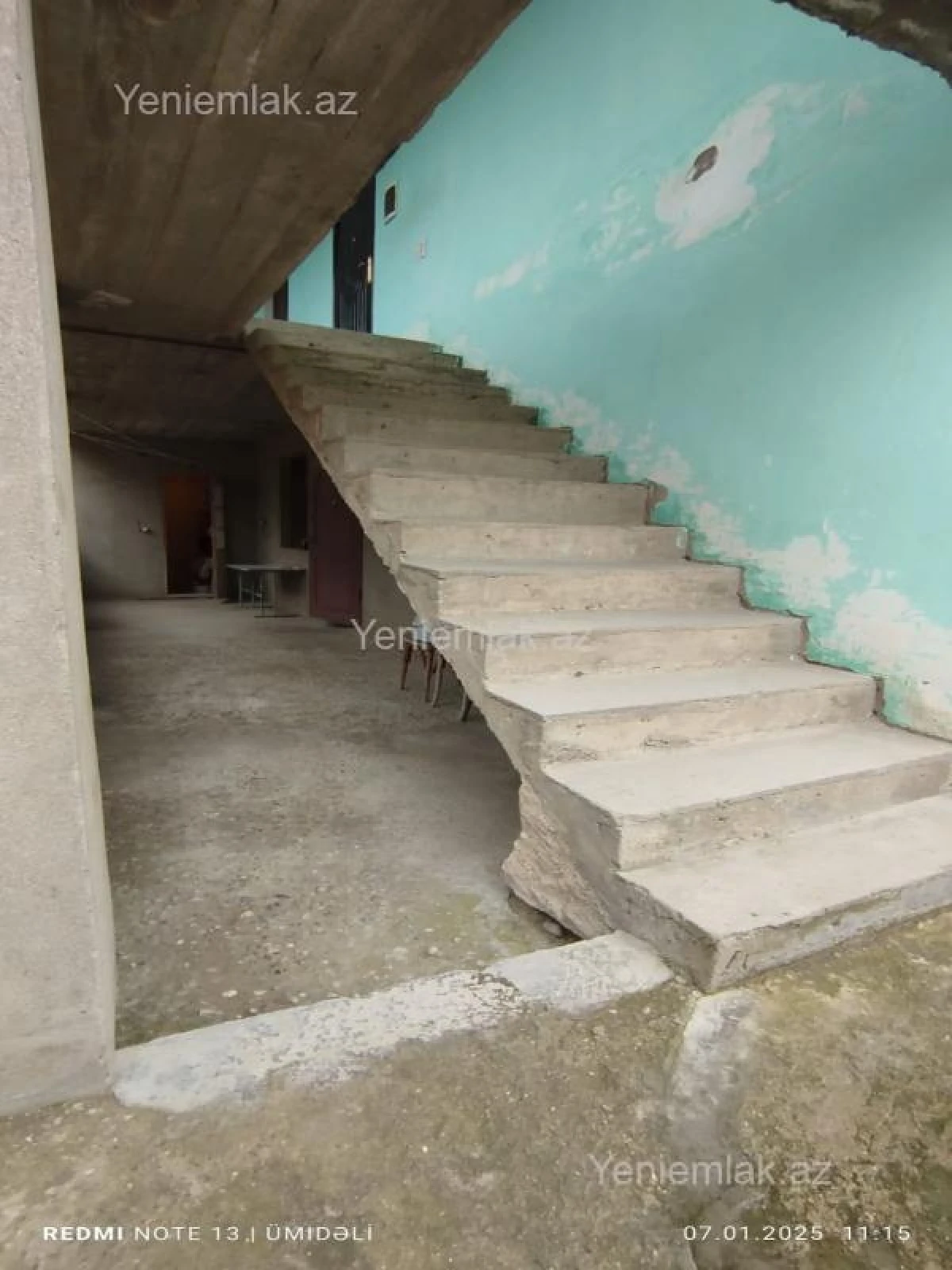 Satılır 8 otaqlı həyət evi 220 m²