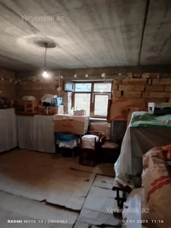 Satılır 8 otaqlı həyət evi 220 m²