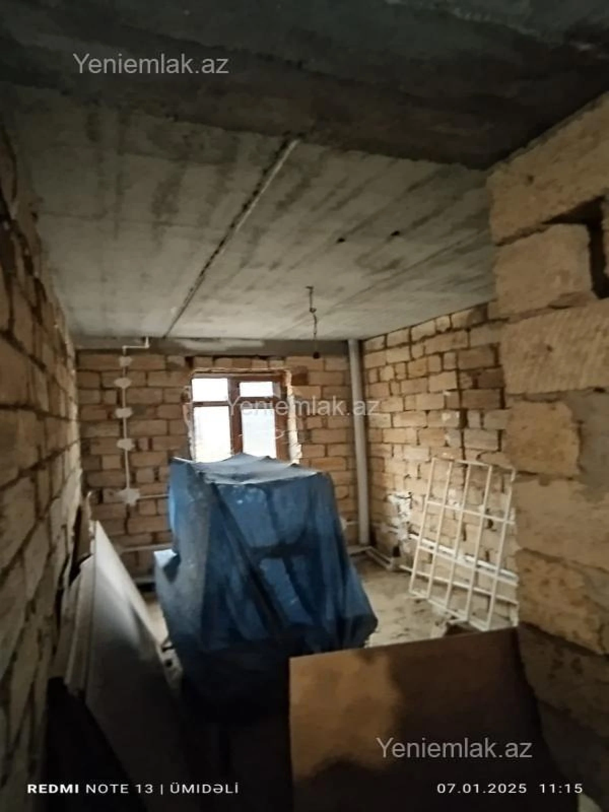 Satılır 8 otaqlı həyət evi 220 m²