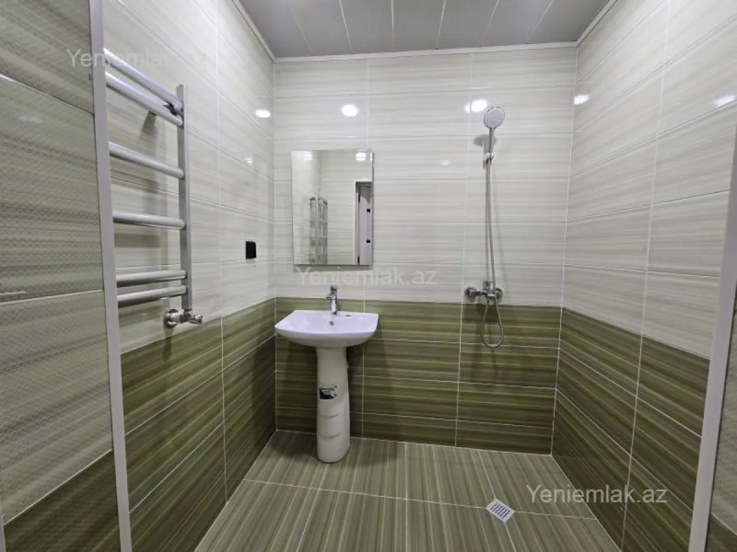 Satılır 2 otaqlı yeni tikili 78 m²