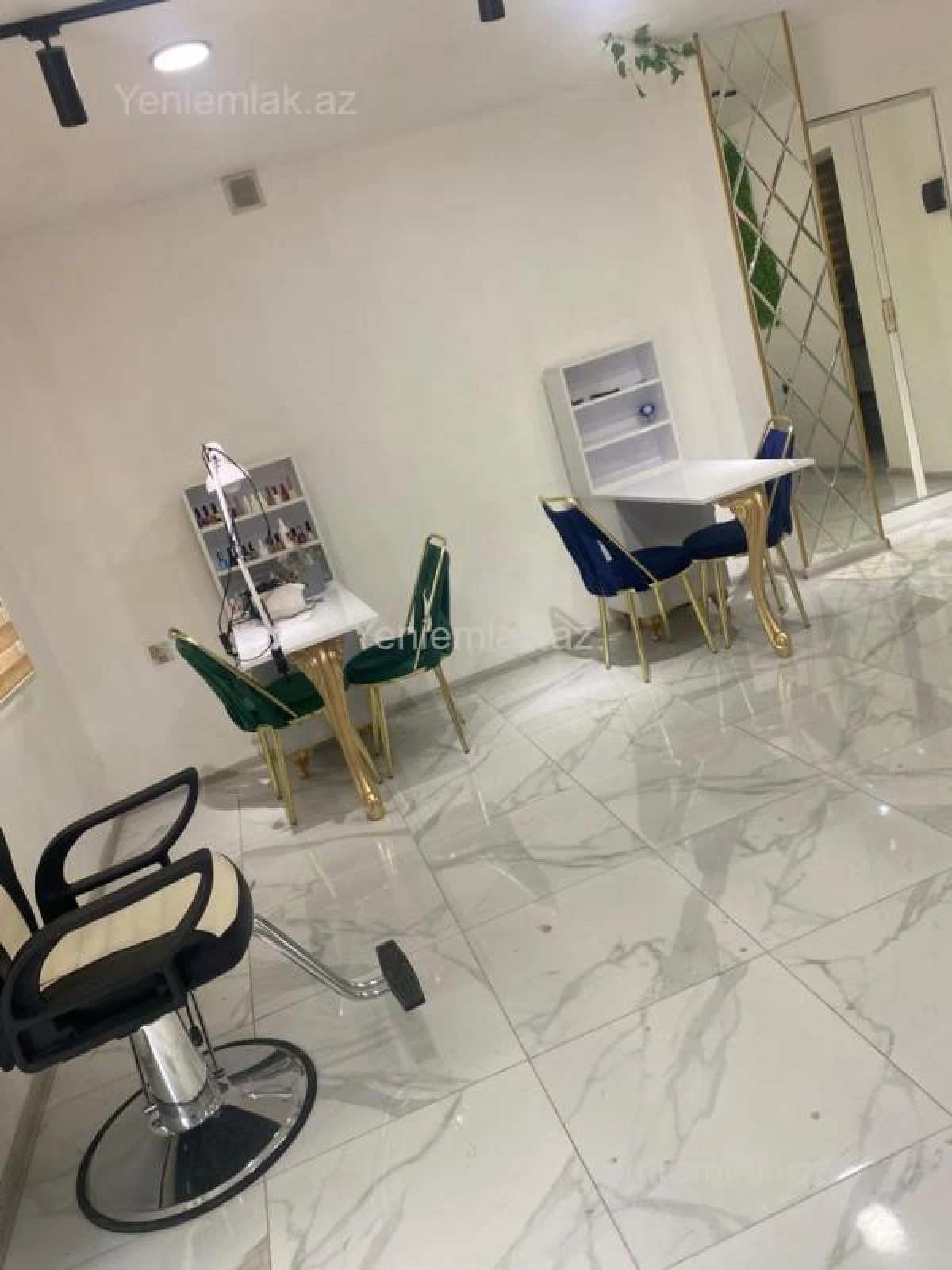 Satılır 3 otaqlı obyekt 90 m²