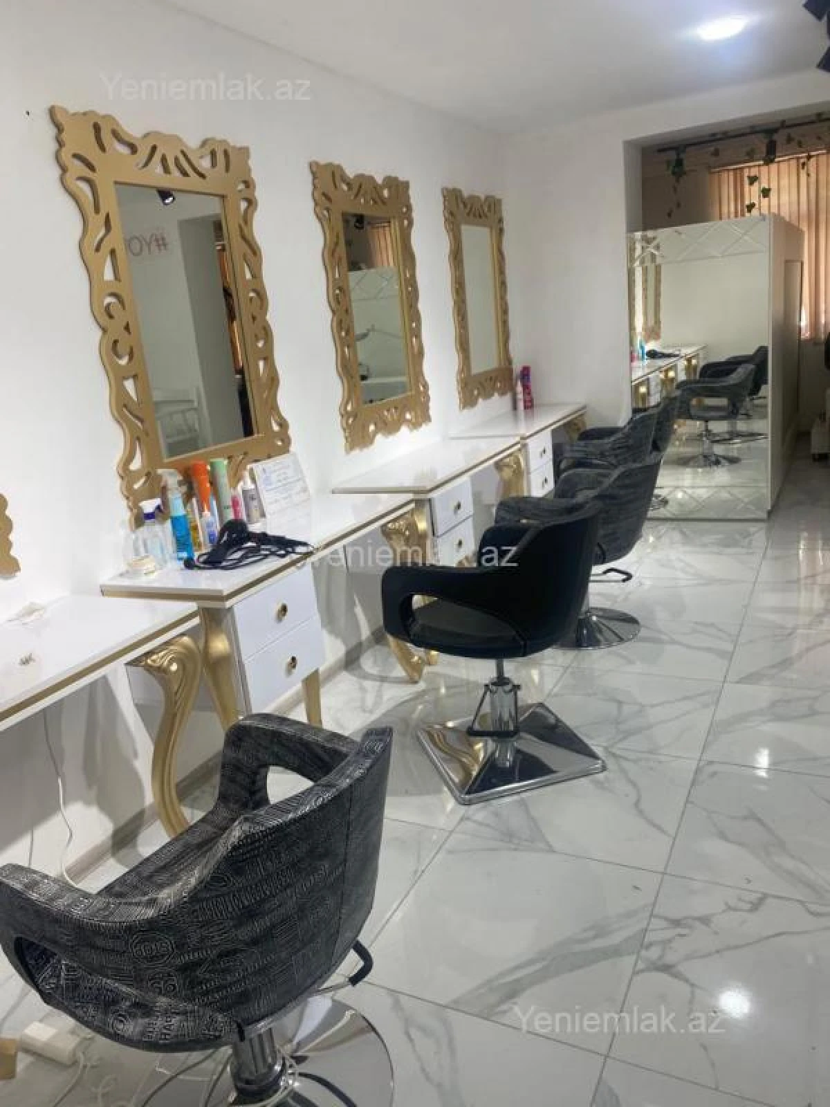 Satılır 3 otaqlı obyekt 90 m²