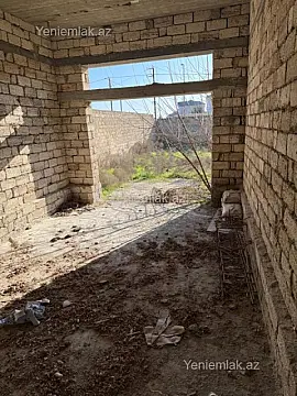 Satılır 9 otaqlı həyət evi 600 m²