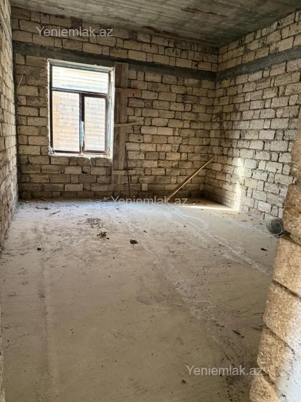 Satılır 9 otaqlı həyət evi 600 m²
