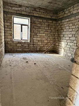 Satılır 9 otaqlı həyət evi 600 m²