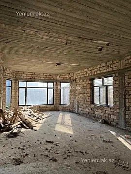 Satılır 9 otaqlı həyət evi 600 m²