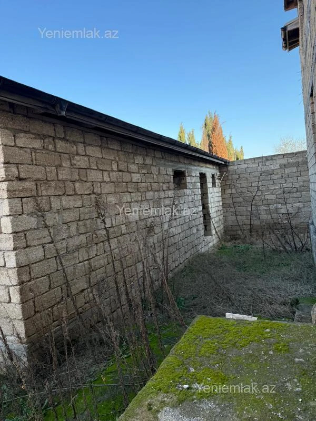 Satılır 9 otaqlı həyət evi 600 m²