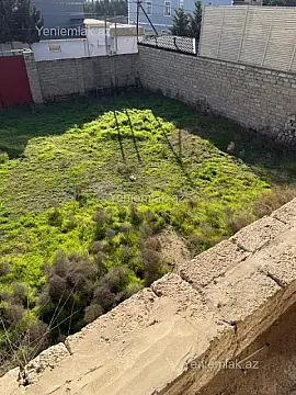 Satılır 9 otaqlı həyət evi 600 m²