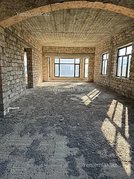 Satılır 9 otaqlı həyət evi 600 m²
