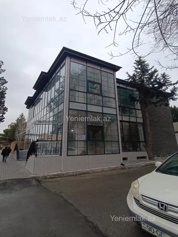 Satılır 10 otaqlı obyekt 530 m²