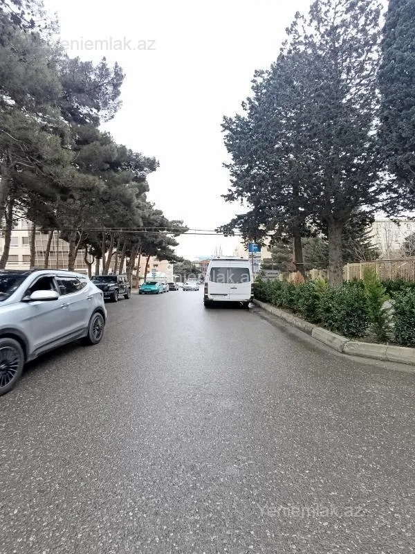 Satılır 10 otaqlı obyekt 530 m²