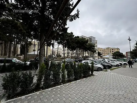 Satılır 3 otaqlı obyekt 530 m²