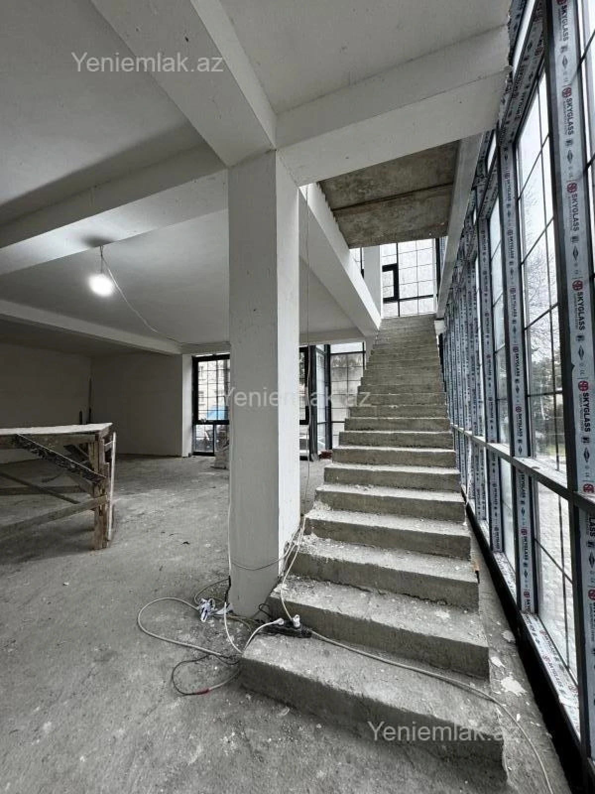 Satılır 3 otaqlı obyekt 530 m²