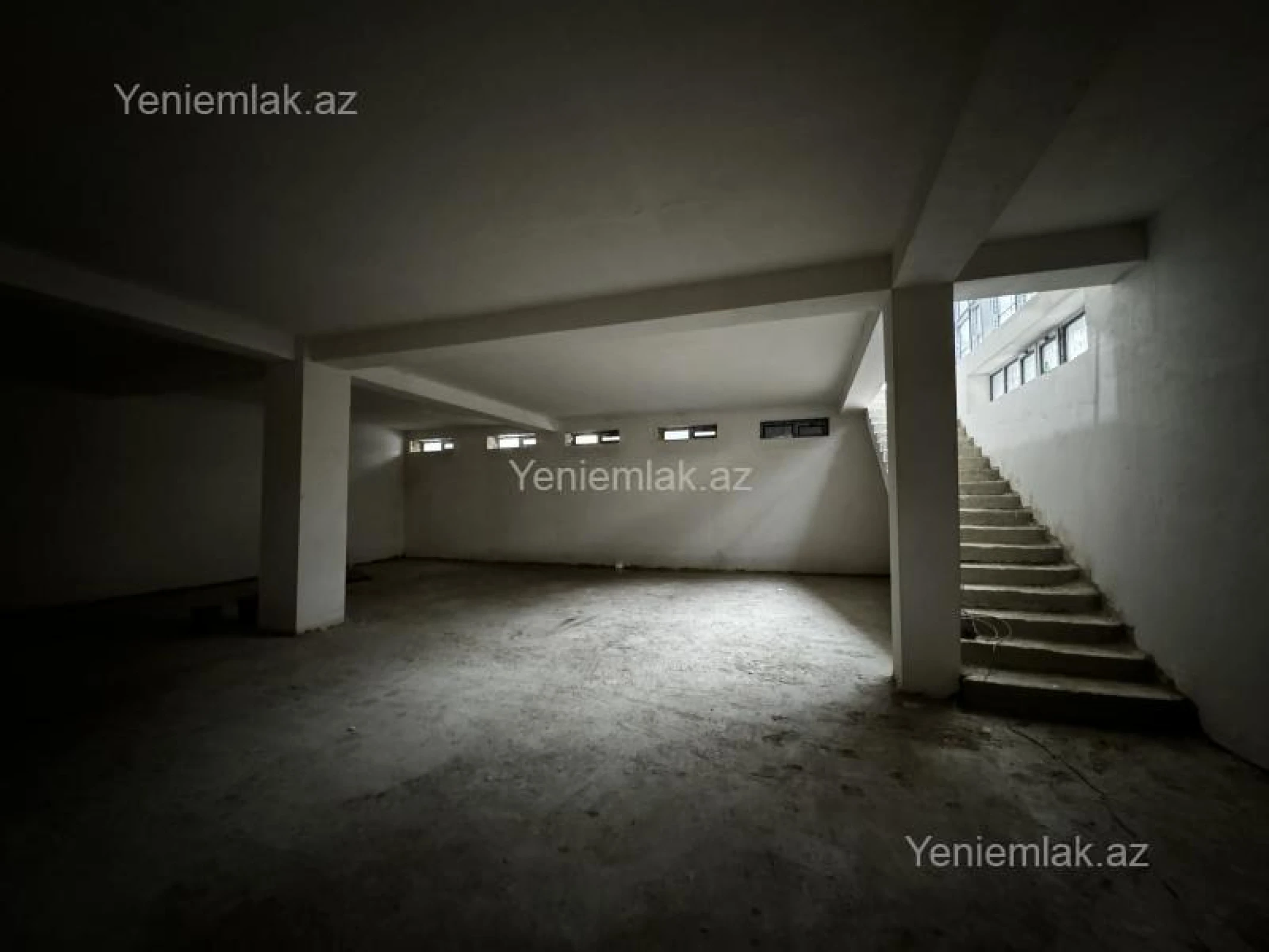 Satılır 3 otaqlı obyekt 530 m²