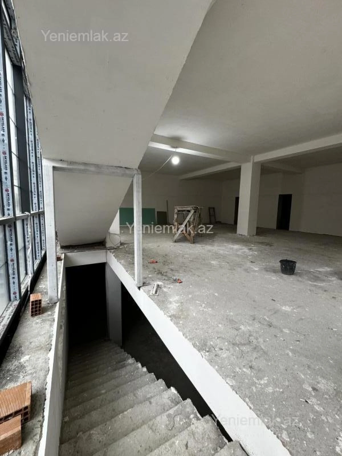 Satılır 3 otaqlı obyekt 530 m²