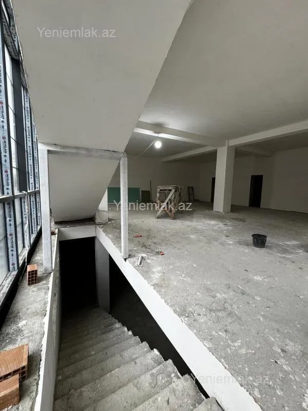 Satılır 3 otaqlı obyekt 530 m²