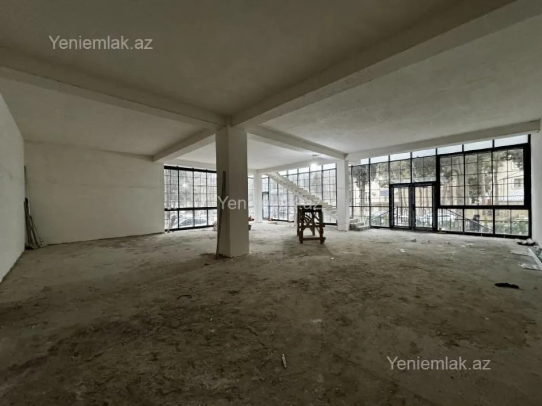 Satılır 3 otaqlı obyekt 530 m²