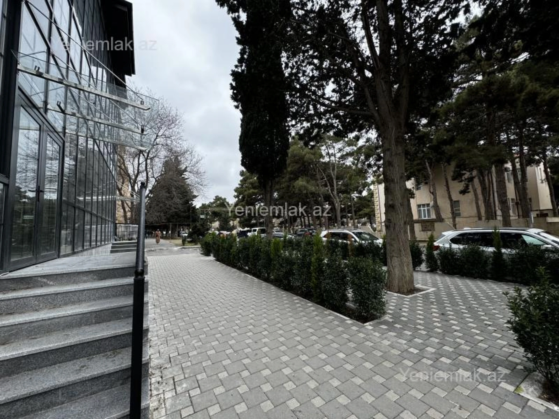 Satılır 3 otaqlı obyekt 530 m²