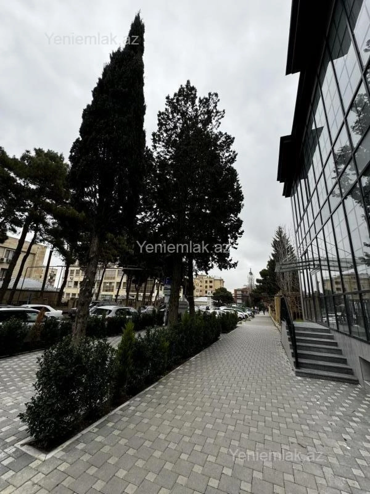 Satılır 3 otaqlı obyekt 530 m²