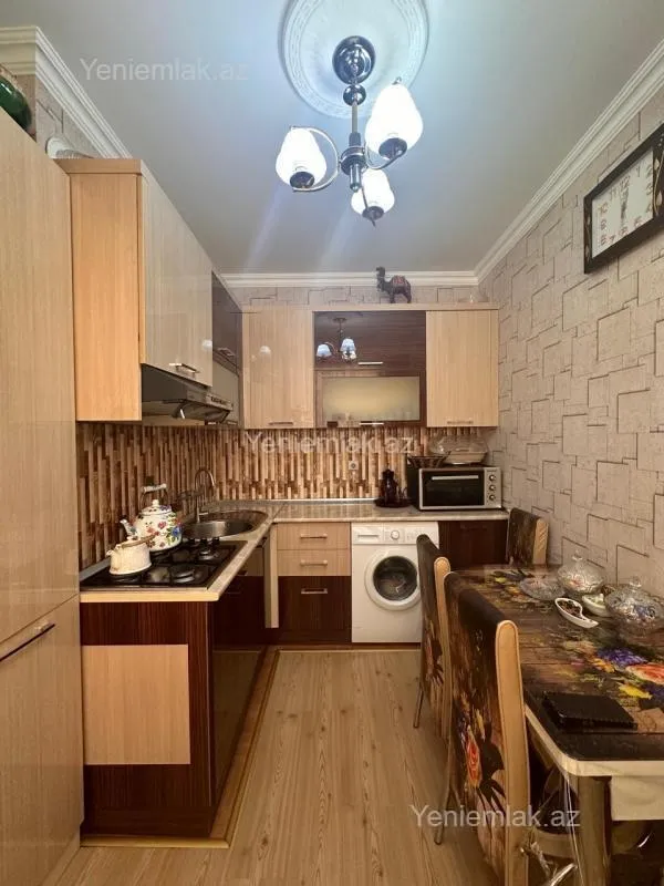 Satılır 3 otaqlı yeni tikili 70 m²