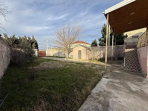 Satılır 5 otaqlı həyət evi 200 m²