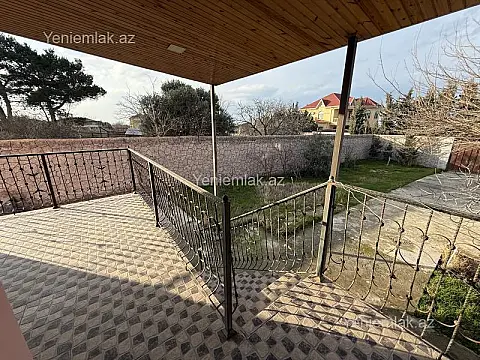 Satılır 5 otaqlı həyət evi 200 m²