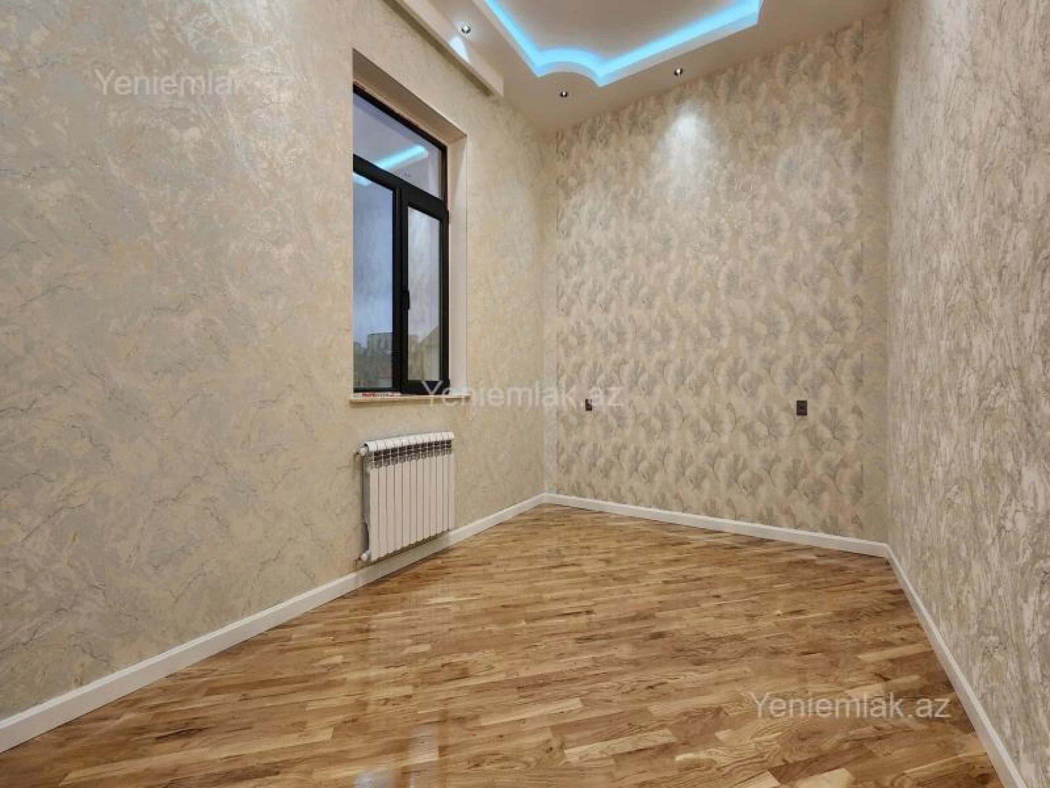 Satılır 6 otaqlı həyət evi 275 m²
