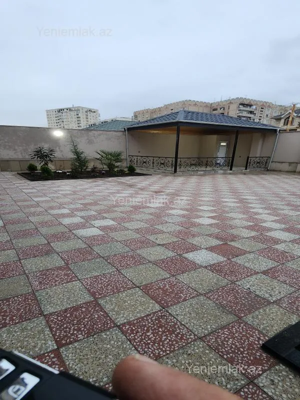 Satılır 6 otaqlı həyət evi 275 m²